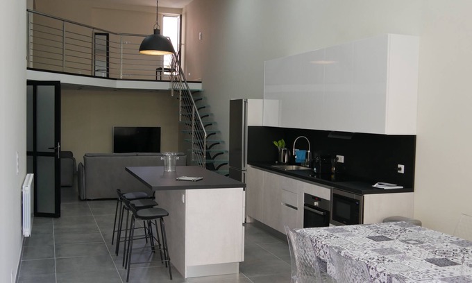 Beausoleil Apartment | Large chic and modern loft, industrial decor