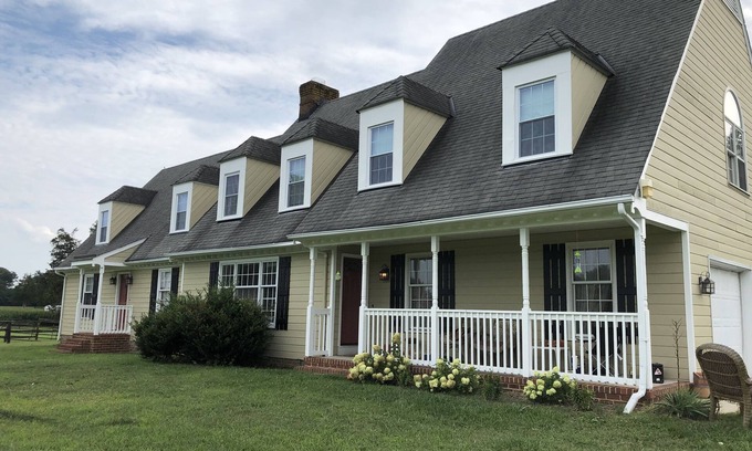 Mechanicsville House | Large country home sleeps 13