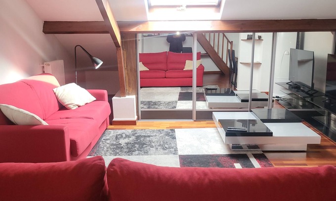 La Varenne Saint-Hilaire Apartment | Large duplex near Paris and Disney