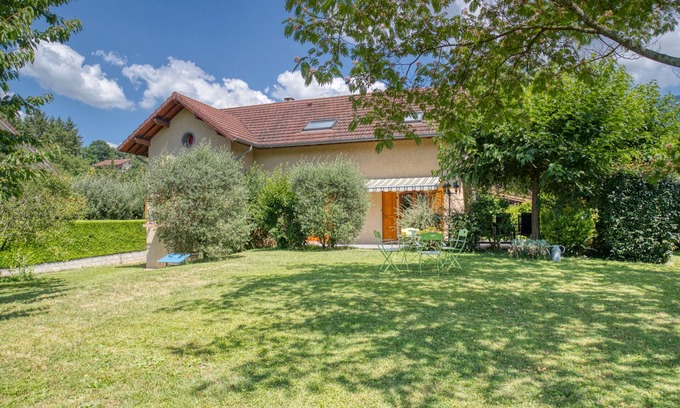 Gresy-sur-Aix Villa | Large family home 14 p