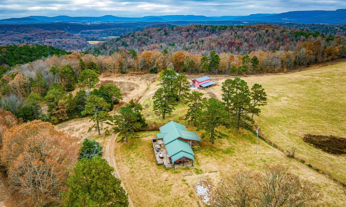 Saint Joe Other | Large family retreat nestled in the Ozarks. Pet Friendly!