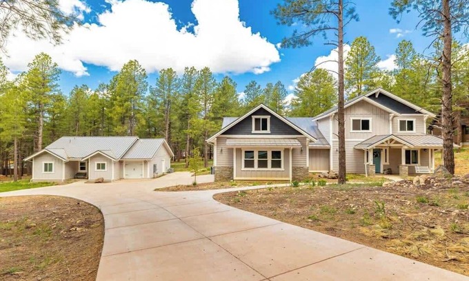 Flagstaff House | Large Flagstaff Retreat w/Hot Tub & Guest Home