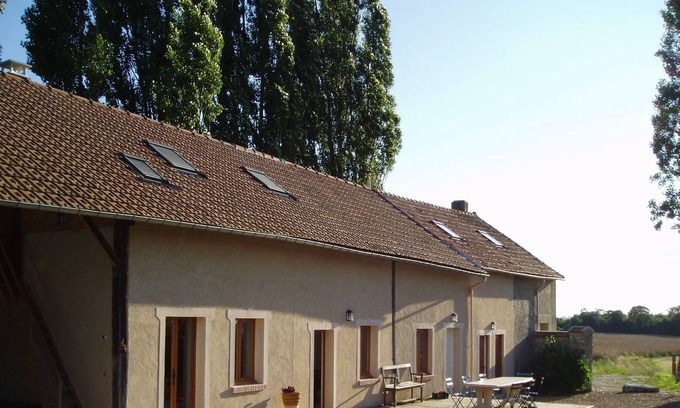 Arnouville-les-Mantes Cottage | Large Gîte on the farm (14 people) in Arnouville les Mantes (+ option F3)