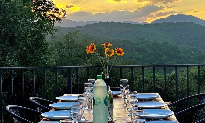 Macanet de la Selva Cottage | Large house with pool 2 BBQ, close to the beaches ideal for celebrations.