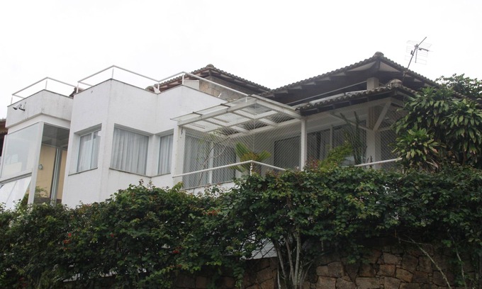 Ilhabela Historical Center House | Large house with panoramic views, 300 meters from the village - 3 bedrooms (01 en suite)
