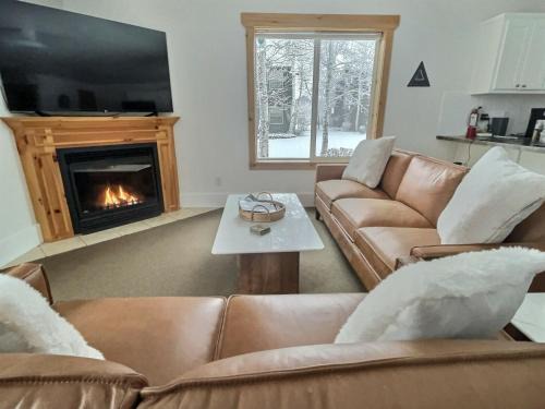 Driggs Apartment | Large Modern Driggs Home with Game Room and Jacuzzi!