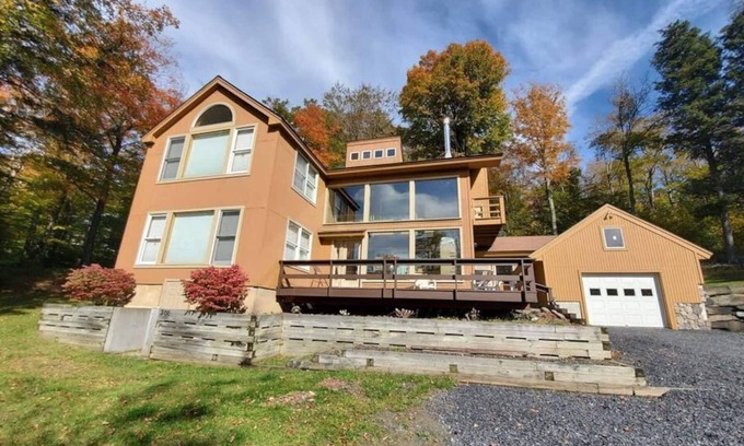 Warren House | Large multi-family ski home located on the slopes of Sugarbush Resort
