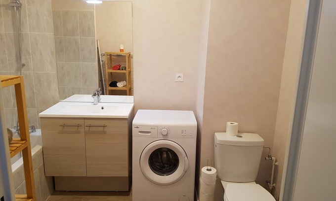 Hoenheim Apartment | Large new apartment near Strasbourg center and European Parliament with PARKING