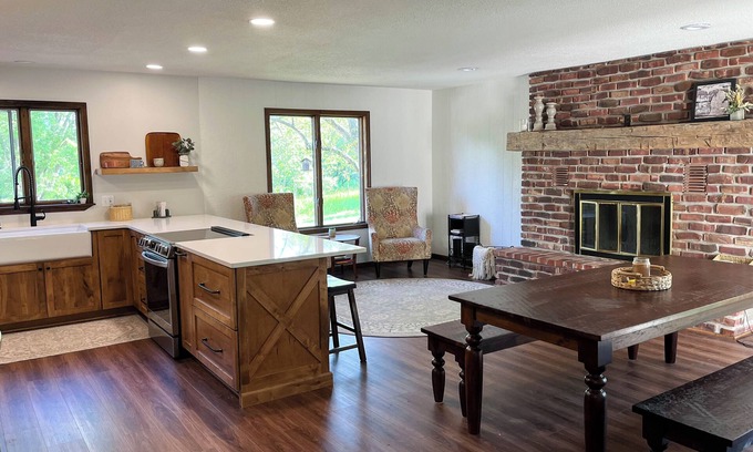 Maple City House | Large Ranch Home in the Heart of Leelanau County