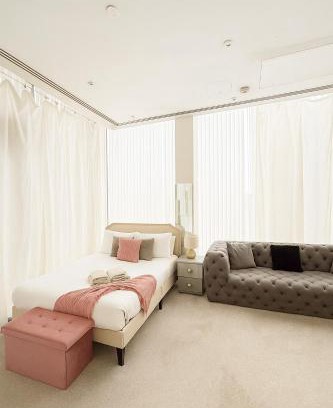 Docklands Apartment | Large Studio Opposite ExCeL