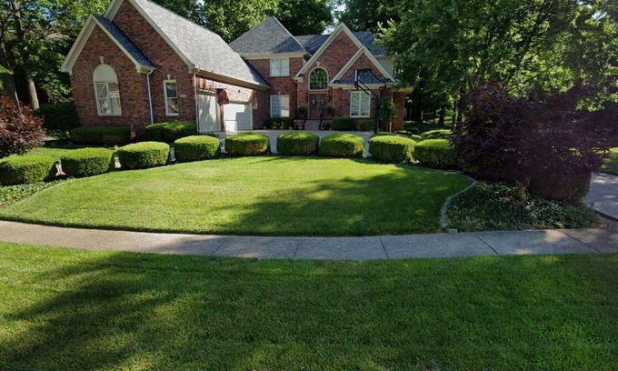 Lake Forest House | Large Updated Modern Home In Great Neighborhood With Golf Simulator