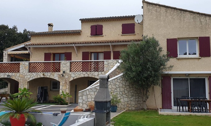 Bollene Villa | Large villa 2 to 28 people, near St Paul Trois Châteaux, 15 minutes Vaison la Romaine