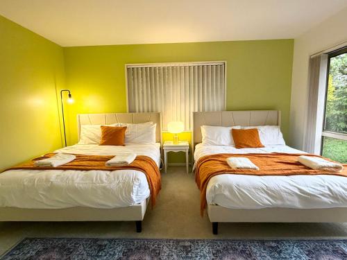 Halswell House | Large warm 4BRM family recharge in Halswell - Netflix, Massage chair