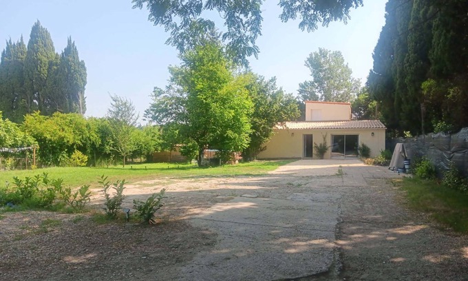 Tarascon Villa | Large, well-equipped house with large garden