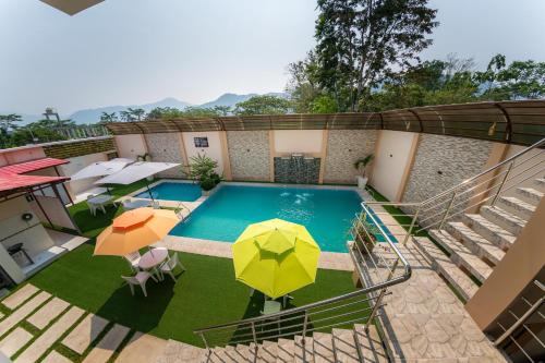 Luyando Resort | Las Cascadas Resort