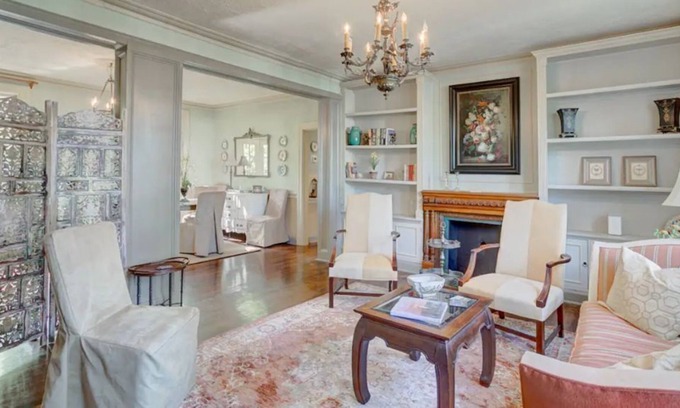 Greater Belhaven Apartment | “Laurel”-Lovely, light-filled apartment.