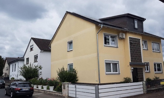 Hanau House | Laurence flat with WLAN and air conditioning