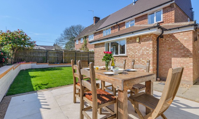 New Forest District House | Lavender Cottage in Brockenhurst
