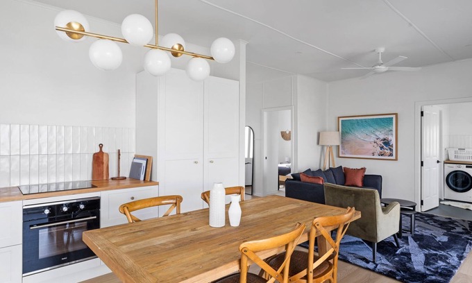 Cessnock Cottage | Lavender Cottage - Minutes to Wineries