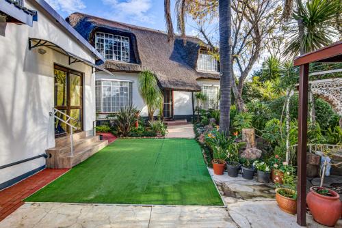 Kempton Park House | Lavender Villa No loadshedding