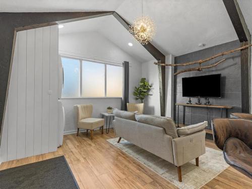 Lawrenceville Apartment | Lawrenceville Central !1 Modern and Cozy One Bedroom Apartment with Free Street Parking