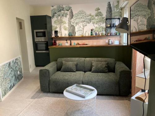 Montville Apartment | Le 101 appartement dans charmant village parking facile