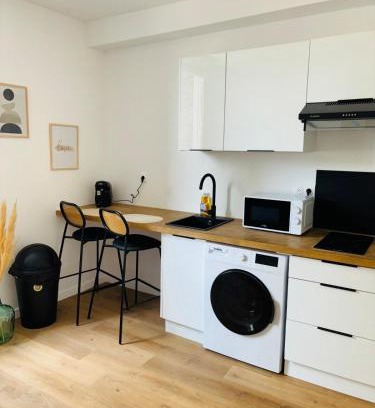 Coudekerque-Branche Apartment | Le 32 - Studio rénové - Centre