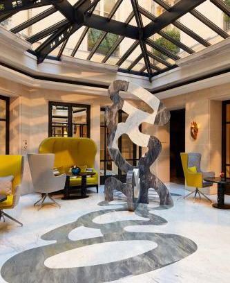 Quartier de la Place-Vendome Hotel | Le Burgundy Paris