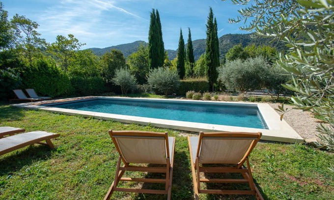 Oppede Bed & Breakfast | Le Champ des Oliviers