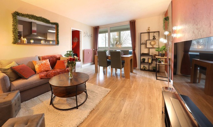 Royallieu Pompidou Apartment | Le Cocon des Pros Quiet & fully equipped