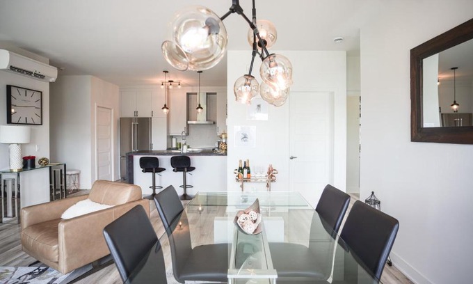 Saint-Hubert Apartment | Le confort chic