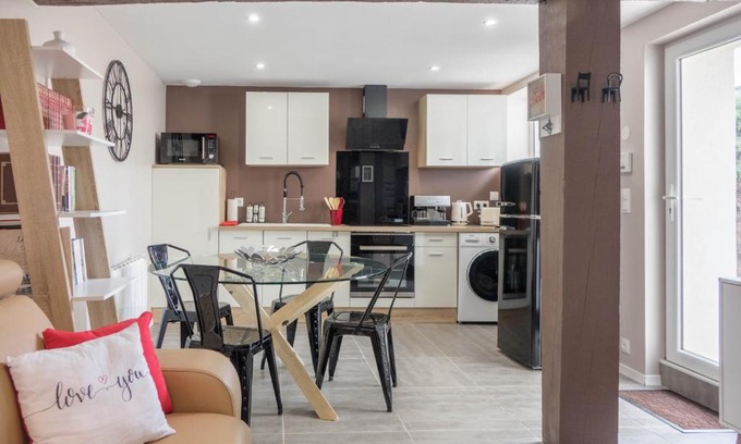 Saint-Denis-de-l'Hotel House | Le Dionysien * (petite maison avec terrasse)