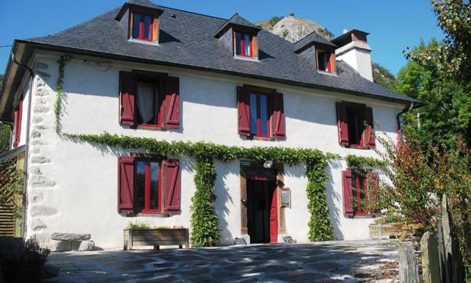 Arras-en-Lavedan House | Le domaine du mont de gez