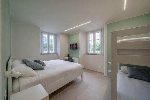 Olginate House | Le finestre sul Lago - Lake Como Front - Free Parking and AC