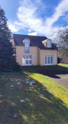 Les Aix-d'Angillon Apartment | Le Haut Berry