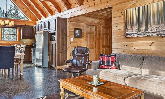 L'Ange-Gardien Ski Chalet | Le Héron ♫ Log Cabin in the ♥ of Nature