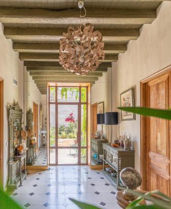 Tarascon Bed & Breakfast | Le jardin des cordeliers