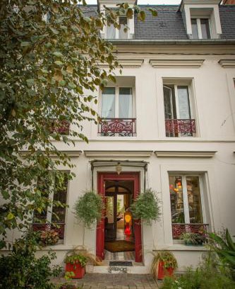 Triel-sur-Seine House | Le Jardin des Toiles