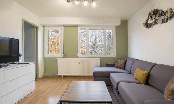 Patrotte Metz-Nord Apartment | Le Jerry, bright - 4pers' - Streaming - Parking
