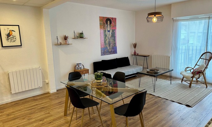 Lourdes Apartment | "Le Lapacca" 68m², 2 bedrooms, Wi-Fi, near train station and 🙏, free parking