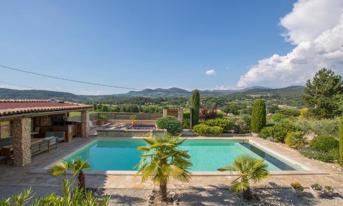 Mollans-sur-Ouveze House | LE LIT QUI DANSE