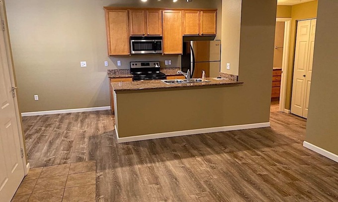 Paradise Valley Village Condo | Le Maisonette Spectacular- Kierland/Scottsdale