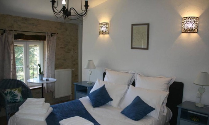 Chabrillan Other | Le Mas Théophile welcomes you with a capacity of 12 to 14 people.