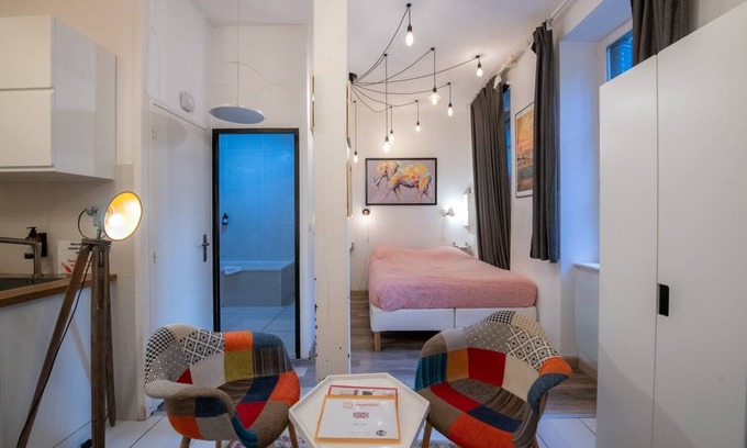 Lyon City Centre Apartment | Le Matisse - cosy studio with terrace and parking