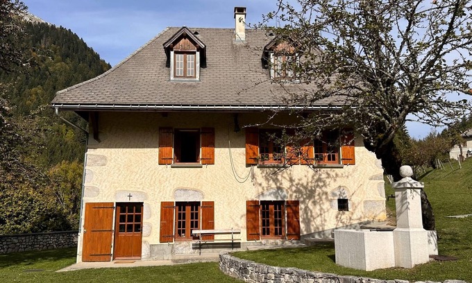 Saint-Pierre-de-Chartreuse House | Le Nid de Pajonnière en chartreuse
