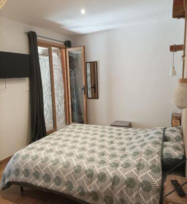 Saint-Yrieix-la-Perche Apartment | Le nid
