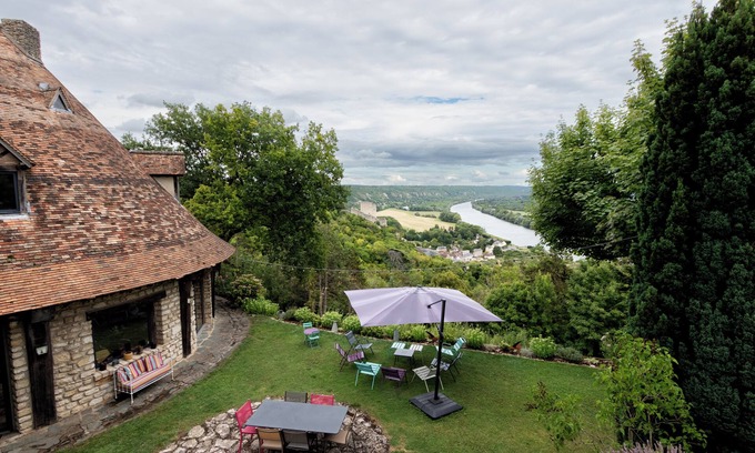 La Roche-Guyon Villa | Le Paradis de Lucile, dream view, Paris 1h, Giverny 10 mn