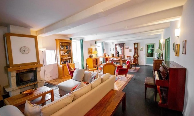 Beaufort House | Le Pech Merle YourHostHelper