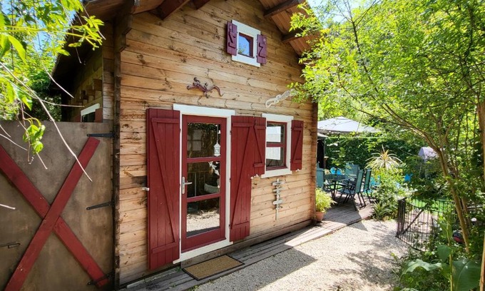 Saint-Jean-du-Pin Ski Chalet | le petit chalet cevenol