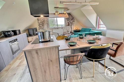 Langast House | Le petit duc